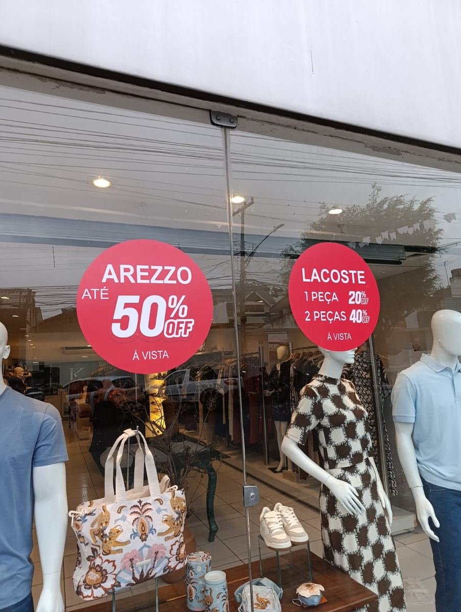 Trabalhos de Adesivos e Envelopamentos feitos pela Digiarts Gráfica