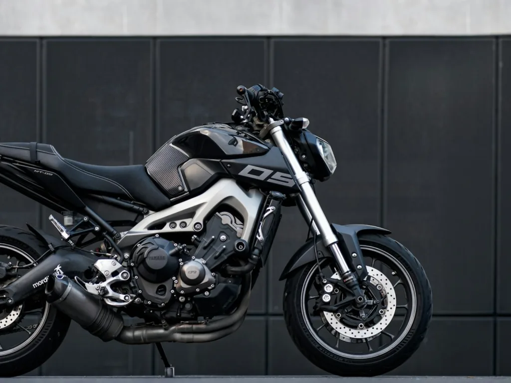 Yamaha MT-03 — foto 2