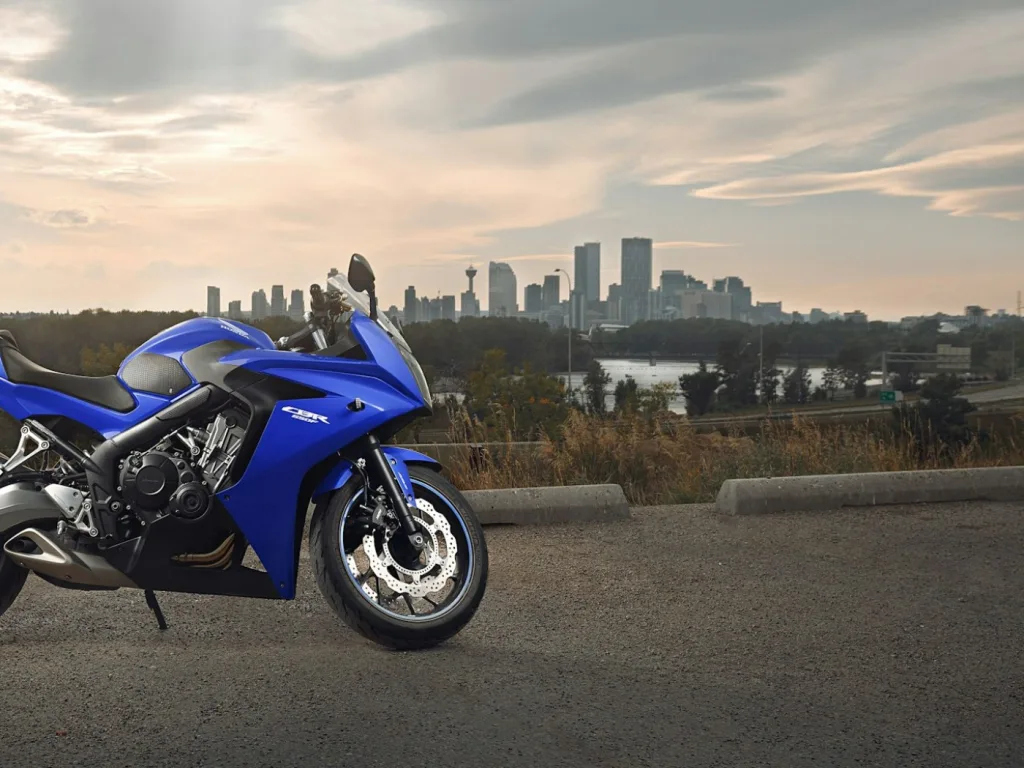 Yamaha YZF-R3 — foto 2