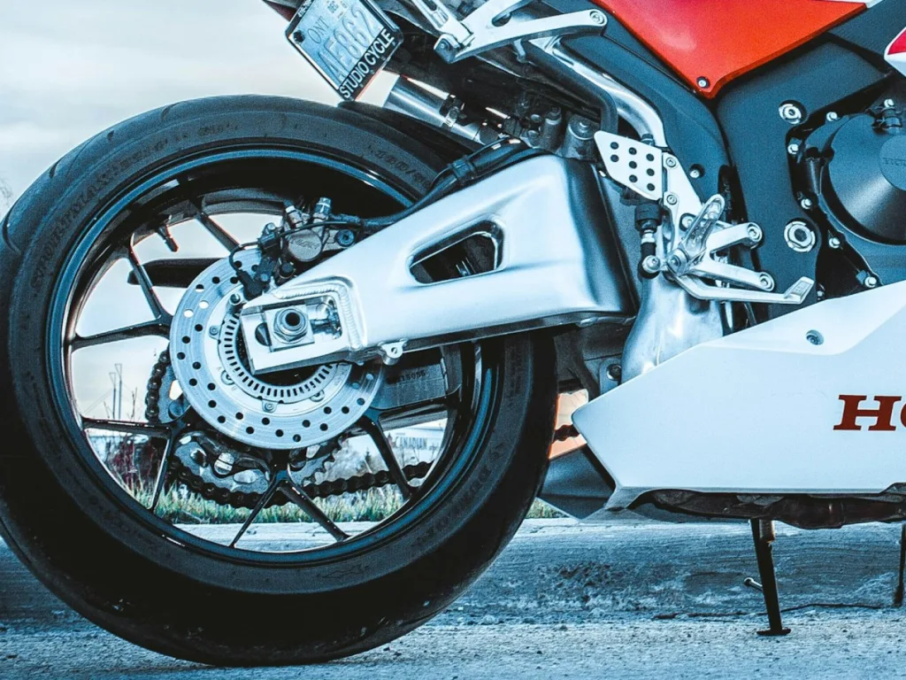Honda CBR 650R — foto 3